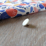 Atelier 27 - Sewing Button - The Shell White